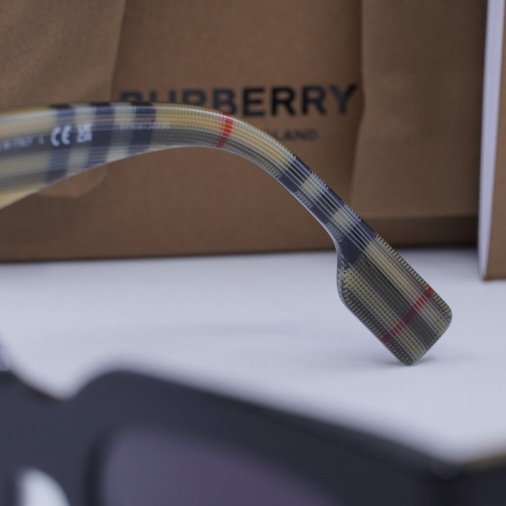 Burberry BE4364 39428G Square Sunglasses - Black / Grey - Picture 5 of 11